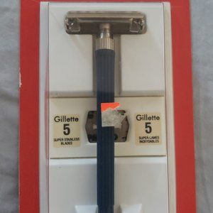 Vintage 1990 Gillette Razor with 5 Super Stainless Blades